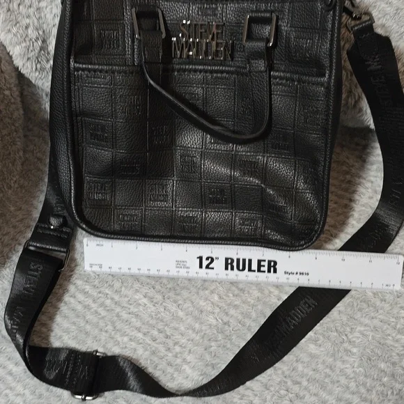 Steve Madden Crossbody - Picture 3 of 7